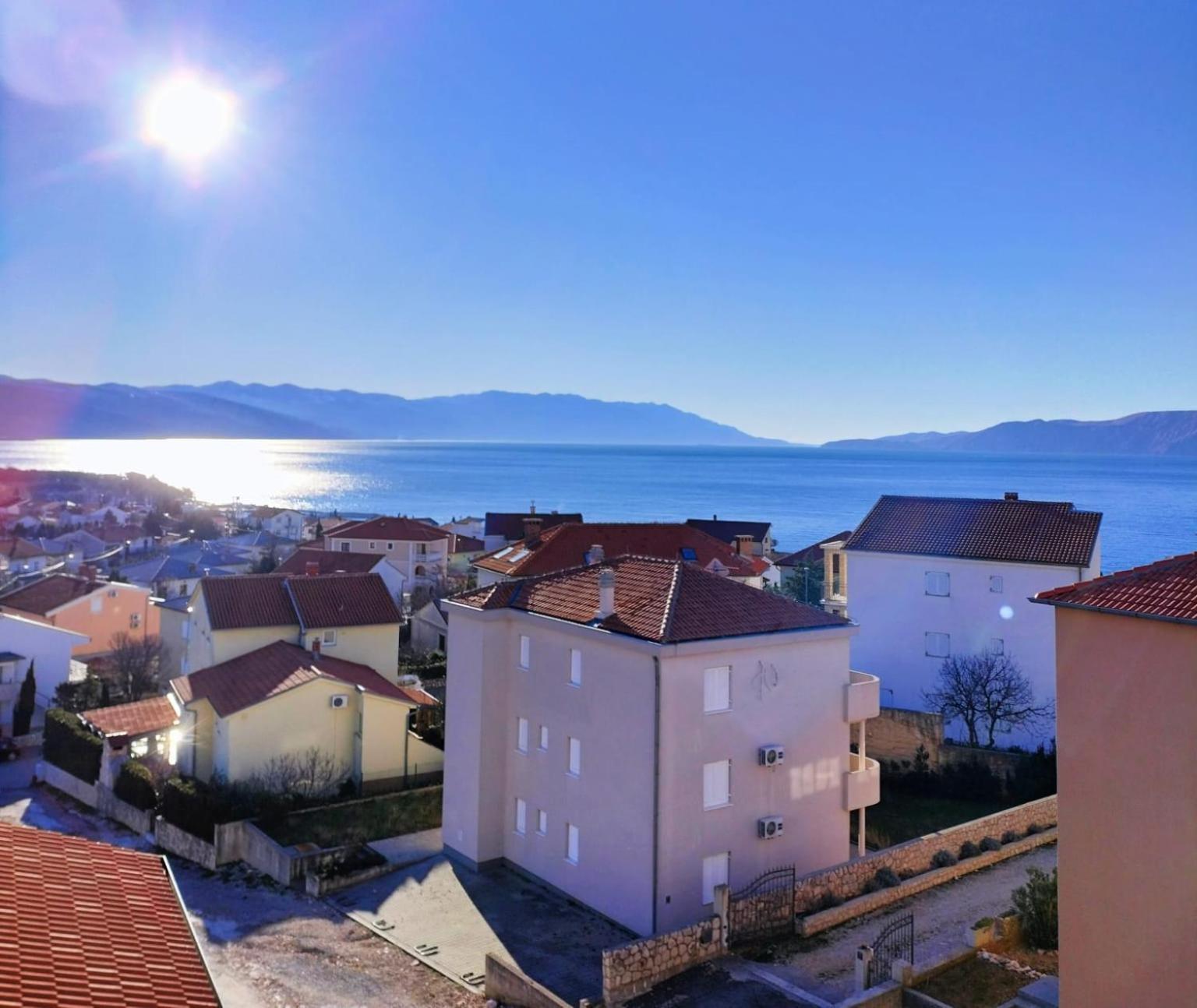 Apartmani Ivana Novi Novi Vinodolski Exteriör bild