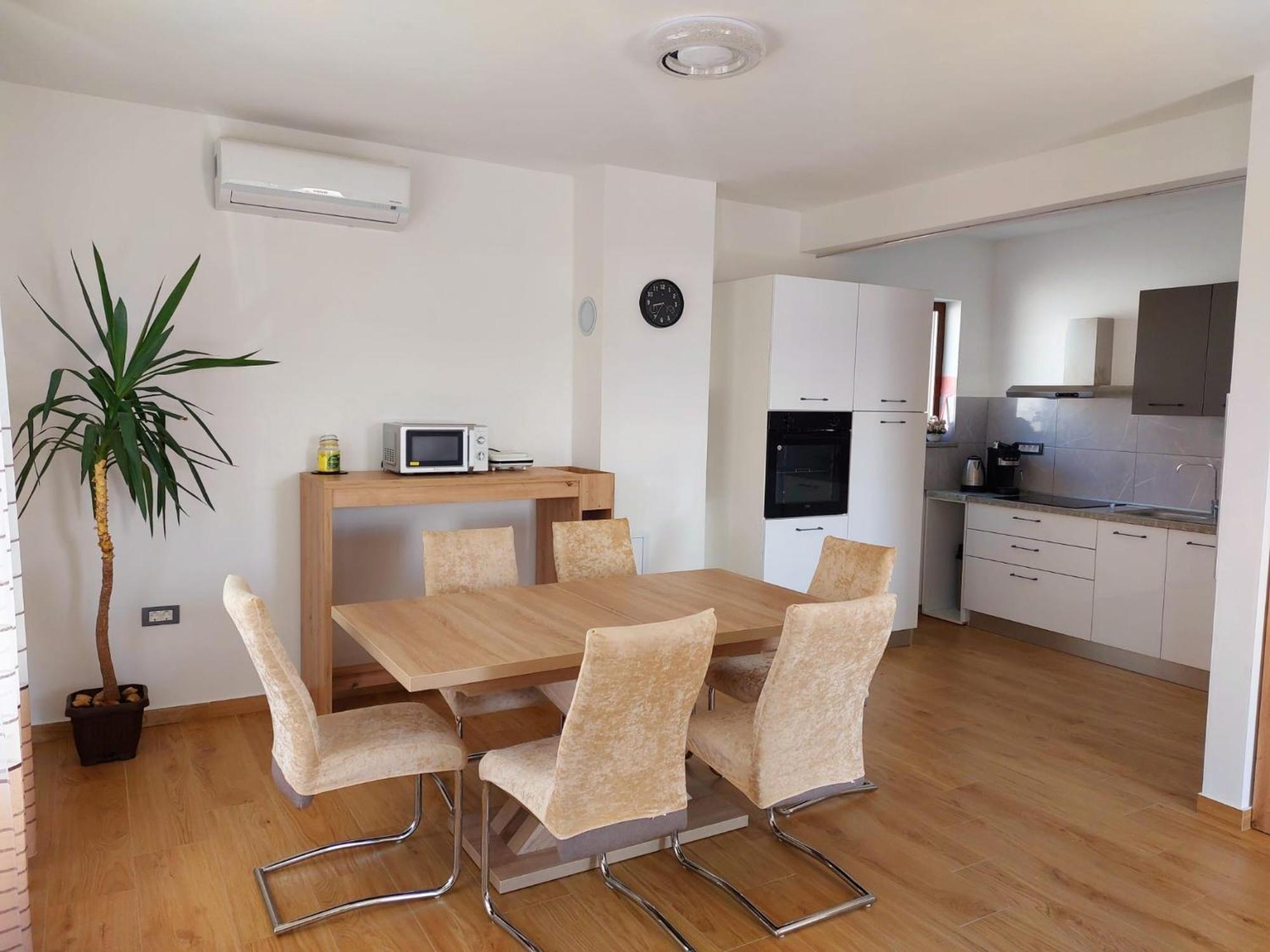 Apartmani Ivana Novi Novi Vinodolski Exteriör bild