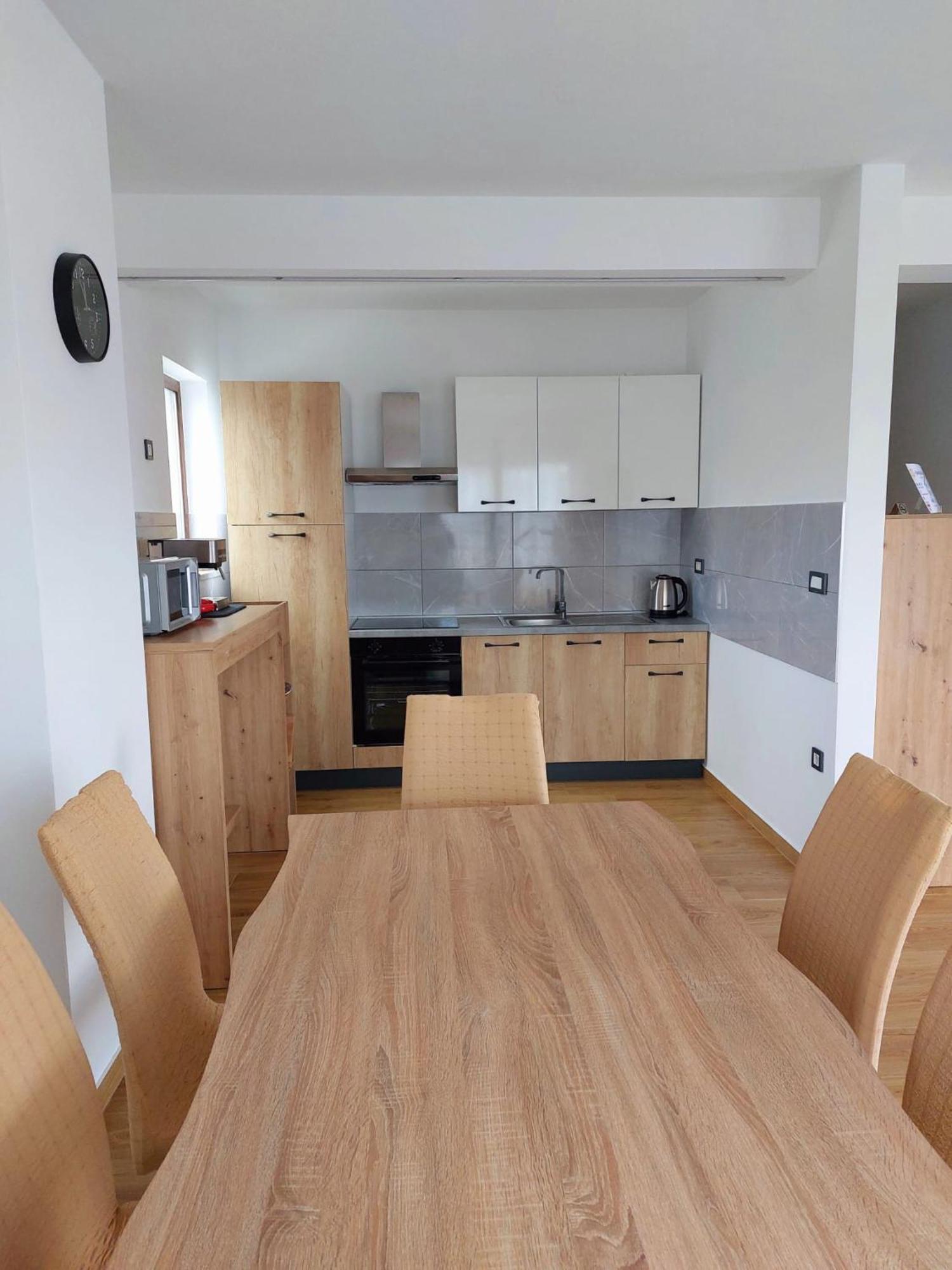 Apartmani Ivana Novi Novi Vinodolski Exteriör bild