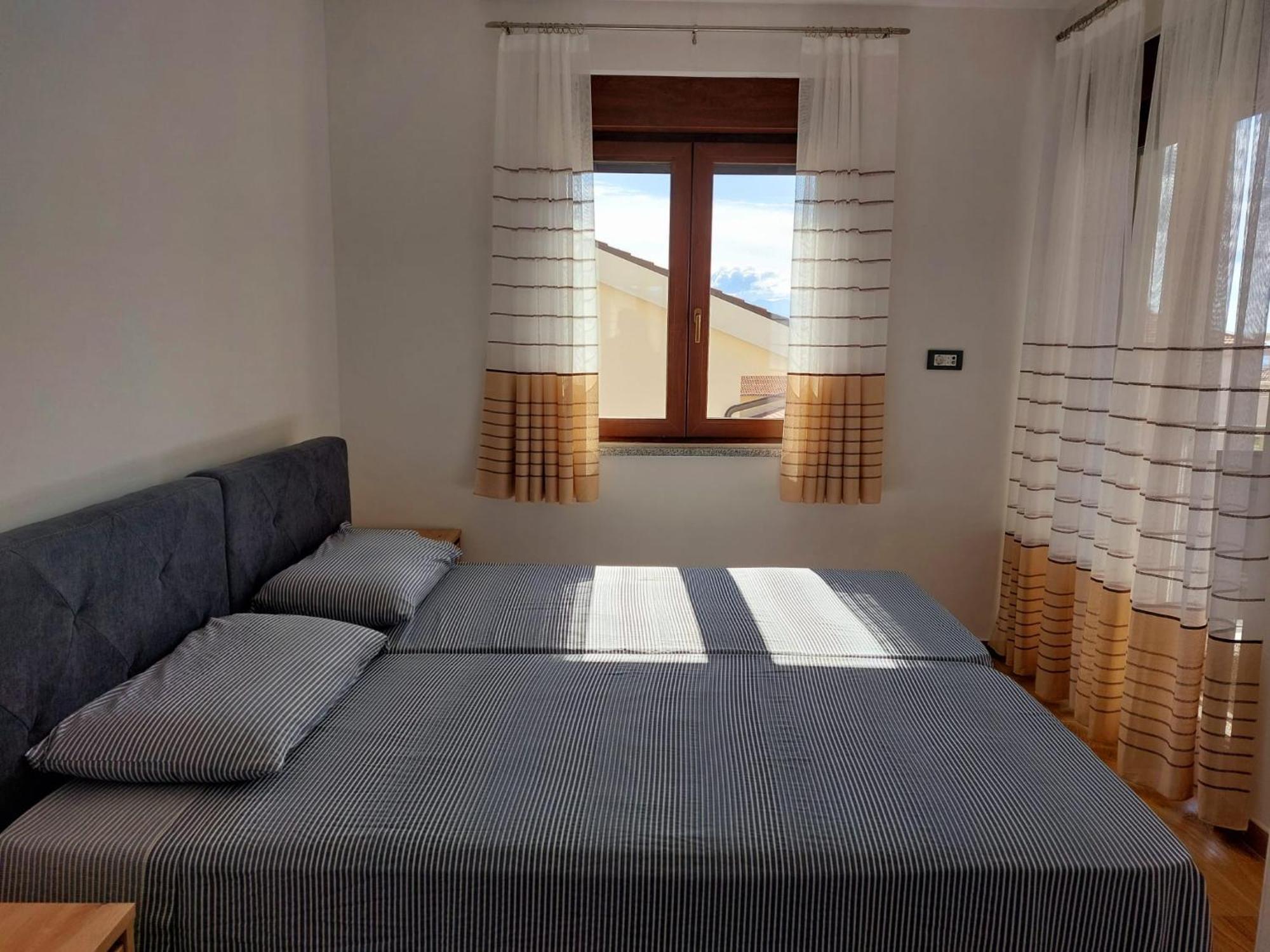 Apartmani Ivana Novi Novi Vinodolski Exteriör bild