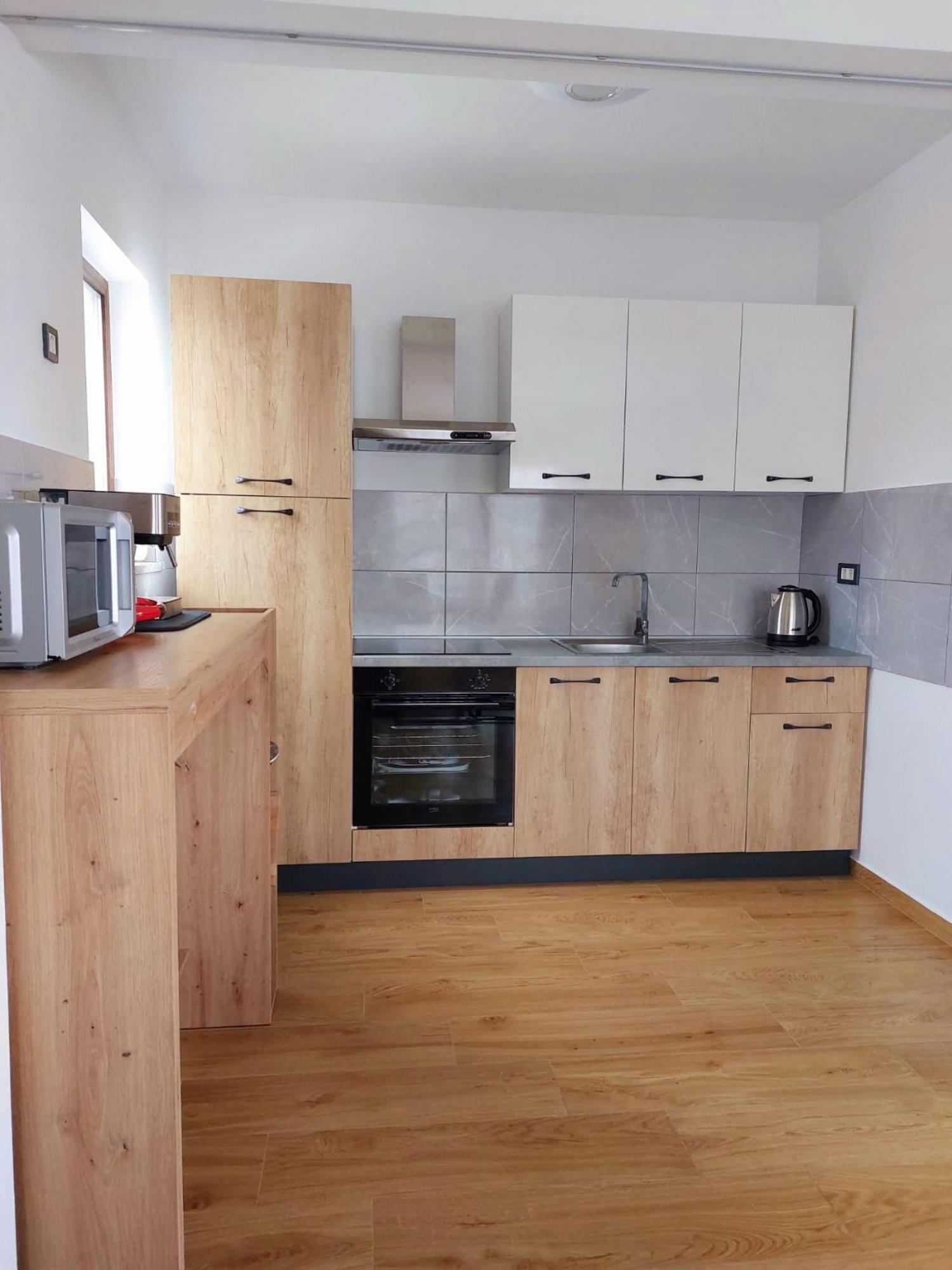 Apartmani Ivana Novi Novi Vinodolski Exteriör bild